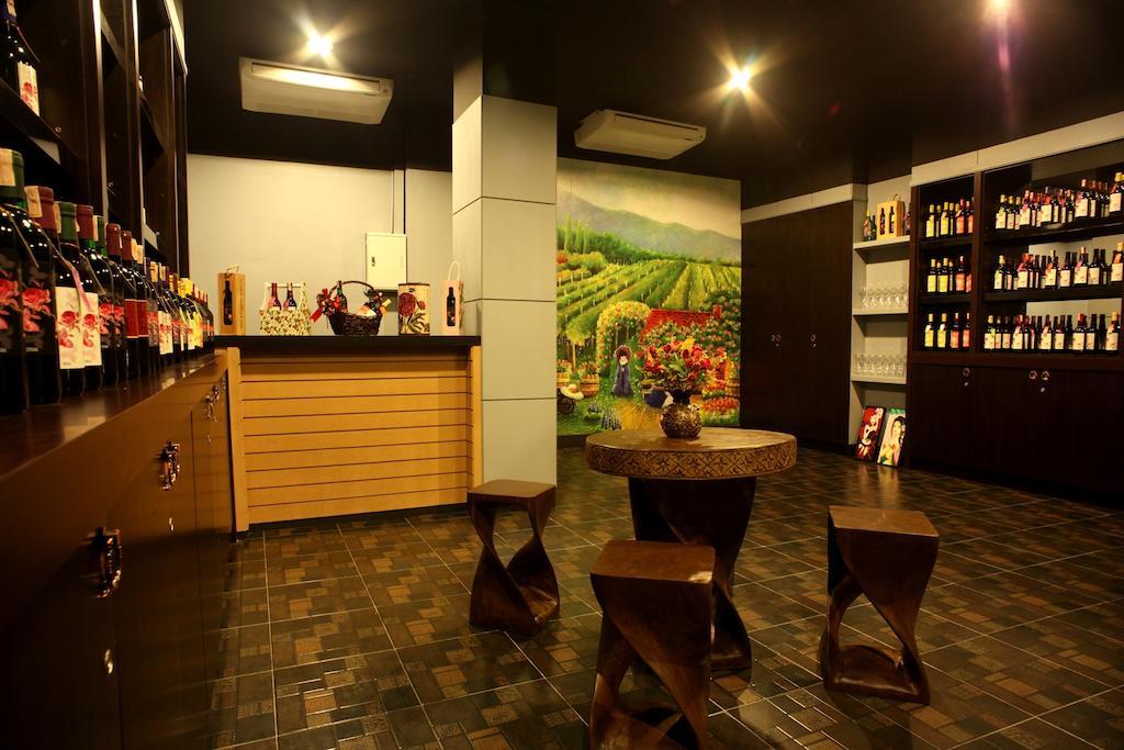 The Corner Hotel (Adults Only) Chiang Rai Exteriör bild