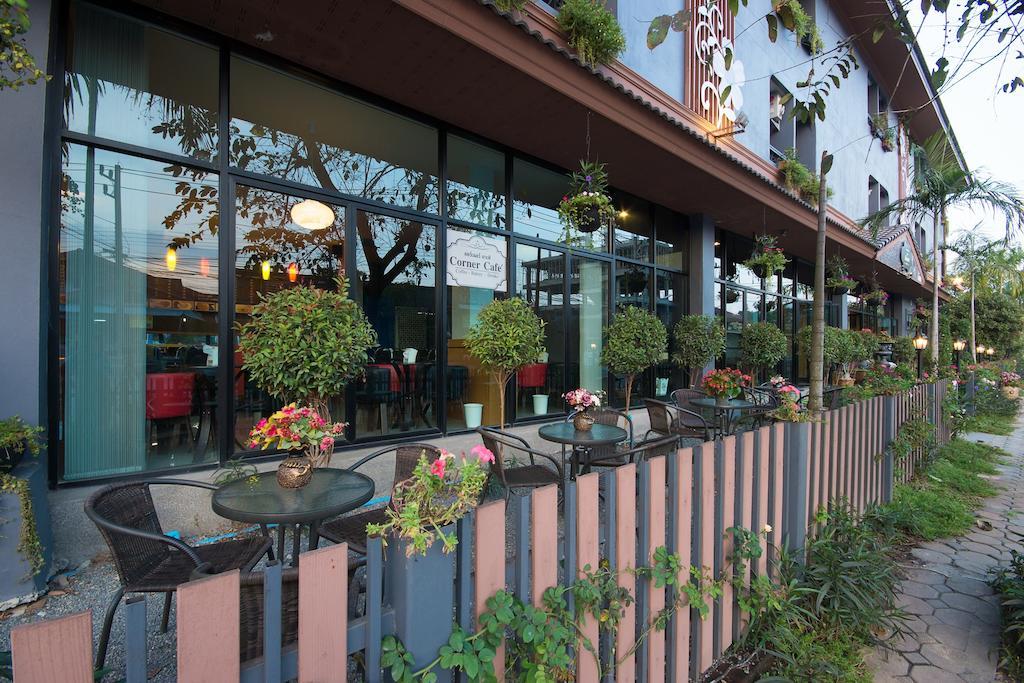 The Corner Hotel (Adults Only) Chiang Rai Exteriör bild